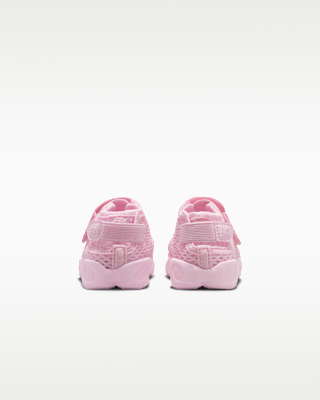 Nike.comにおけるナイキ リフト 2 ベビーシューズに関するレビュー